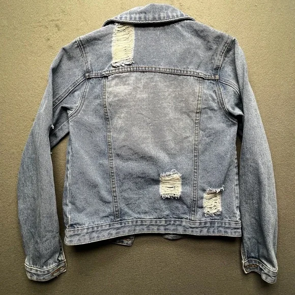 Fashion Nova‎ Distressed Light Wash Denim Jean Jacket - Picture 2 of 11